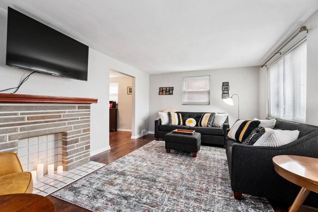 Open Floor Spacious Home, 15Min From Downtown, Private Garage, Kids Friendly Pittsburgh Esterno foto