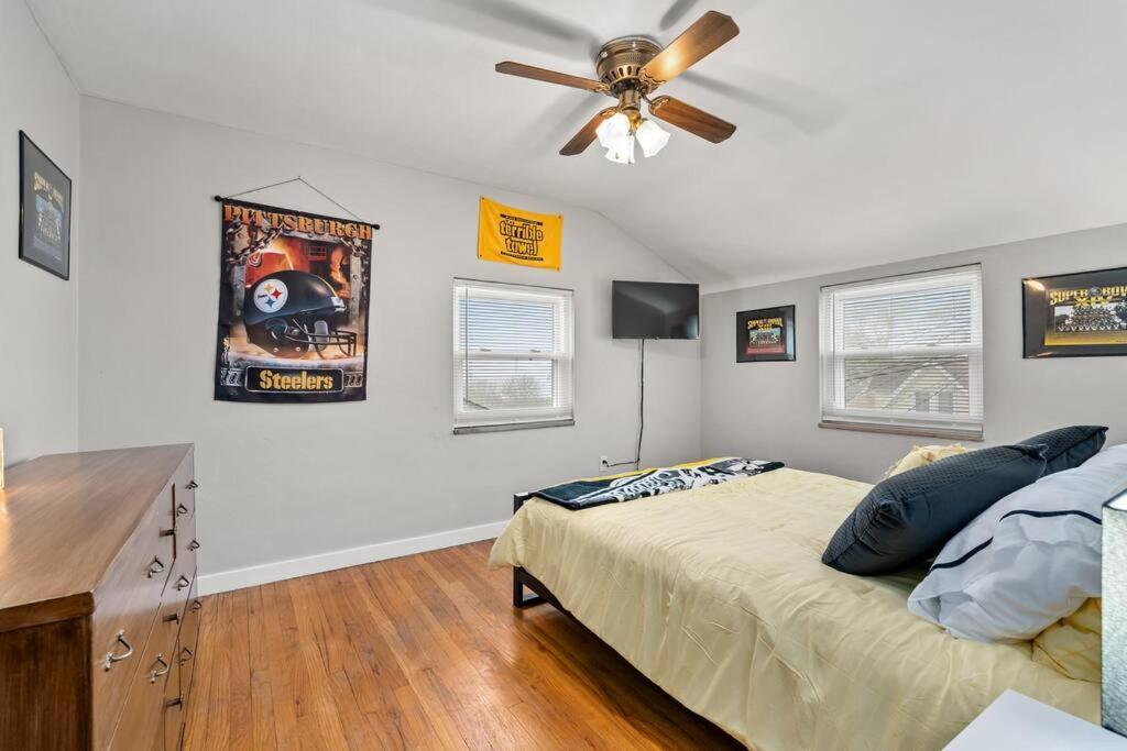Open Floor Spacious Home, 15Min From Downtown, Private Garage, Kids Friendly Pittsburgh Esterno foto
